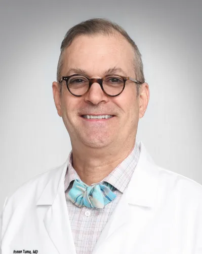 UPMC expert: Staying healthy during summer travel